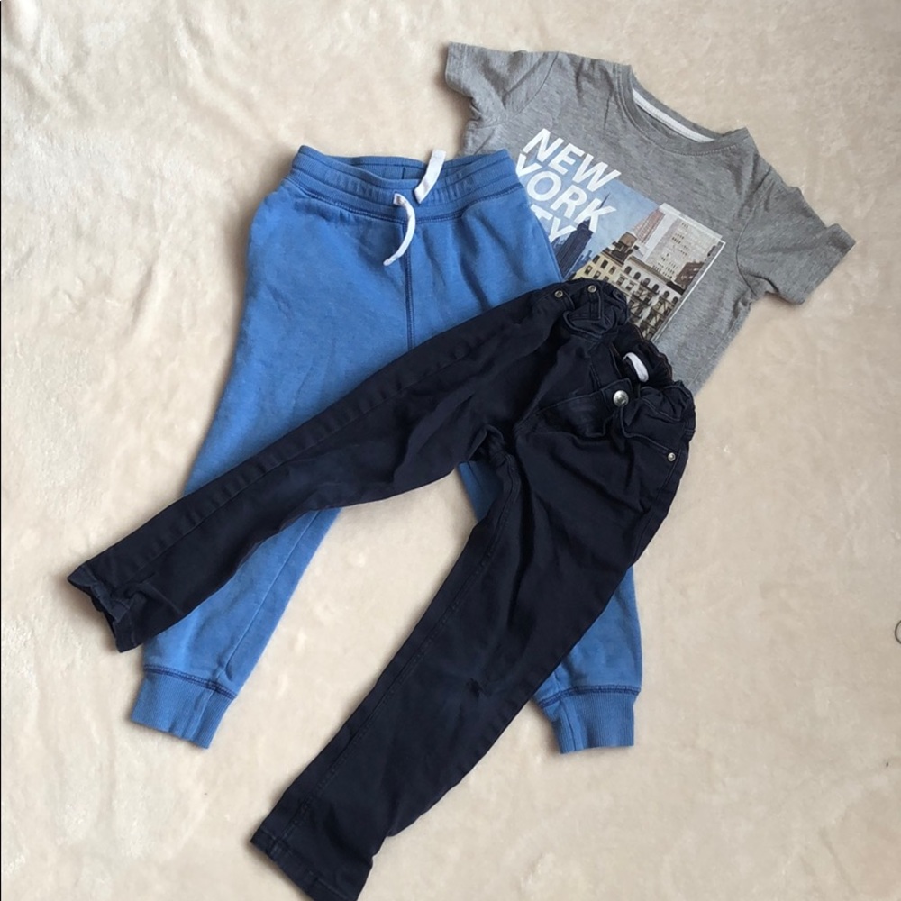 Boys 4-5Y Pants And Short Sleeve T-Shirt Bundle